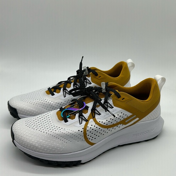 New Men’s Nike React Pegasus Trail 4 Shoes NBY White/yellow FB5058-900 NWOB - Picture 4 of 5